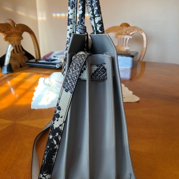 Saint Laurent Sac de Jour Handbag - Picture 4 of 6